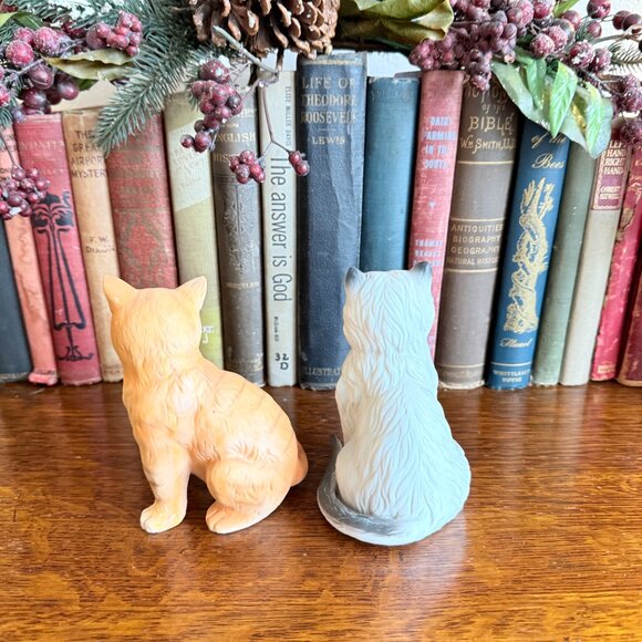 2 Vintage Porcelain Cats - Picture 9 of 13